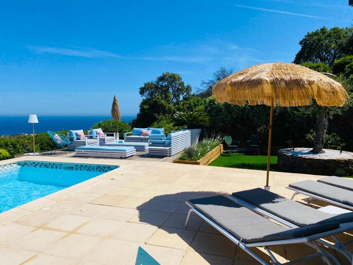Villa Jucanos - Vue Mer Panoramique Golfe De St-Tropez Cavalaire-sur-Mer Bagian luar foto