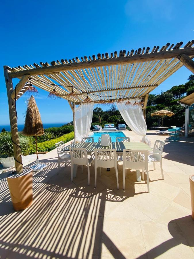 Villa Jucanos - Vue Mer Panoramique Golfe De St-Tropez Cavalaire-sur-Mer Bagian luar foto