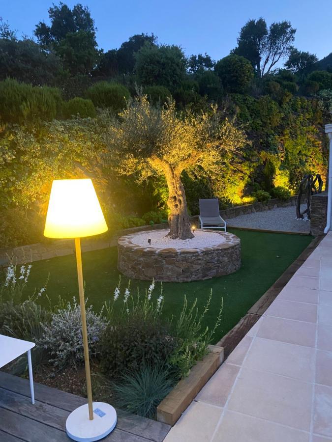 Villa Jucanos - Vue Mer Panoramique Golfe De St-Tropez Cavalaire-sur-Mer Bagian luar foto
